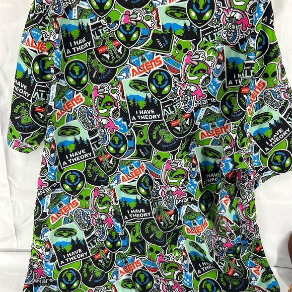Men's 3XL Alien Graphic Print Short Sleeve Stretch Button-Down Shirt Multicolor - Picture 5 of 9